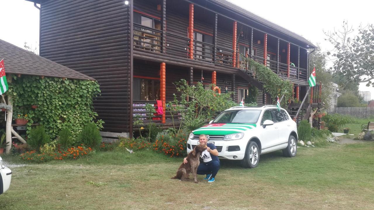 Black-House Pizunda Exterior photo
